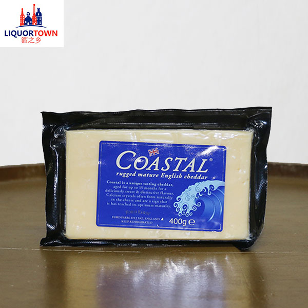 Coastal Cheddar 400 gram slab From Liquor Town With Wine